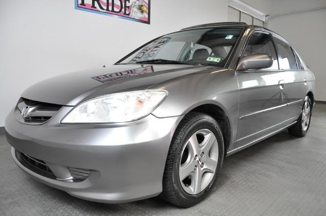 Honda Civic 2004 photo 2