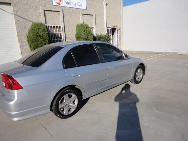 Honda Civic 2004 photo 2