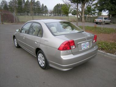 Honda Civic 2004 photo 1