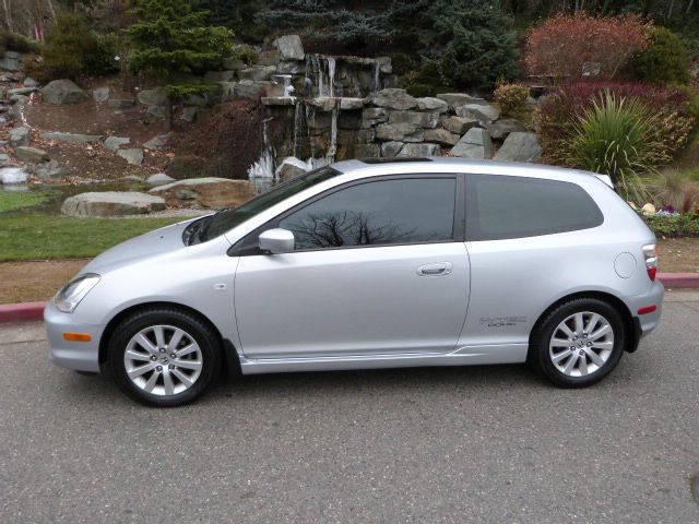 Honda Civic 2004 photo 2