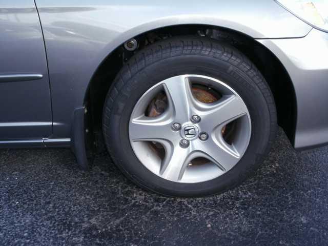 Honda Civic 2004 photo 2