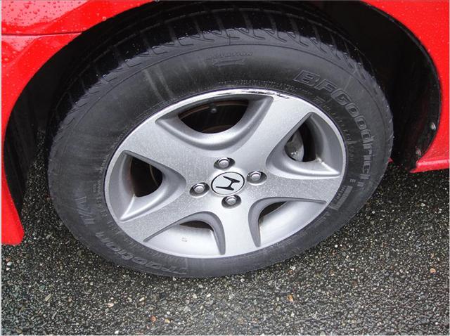 Honda Civic 2004 photo 2