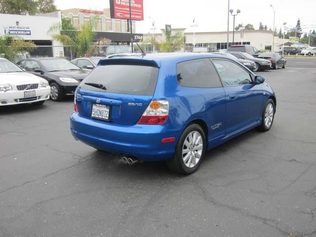 Honda Civic 2004 photo 1