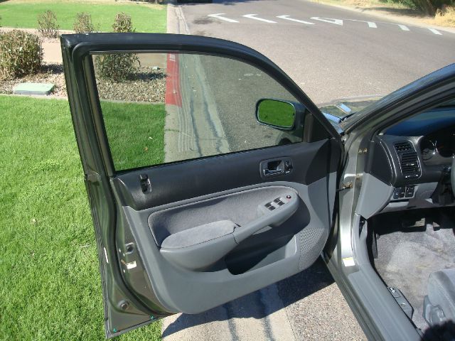 Honda Civic 2005 photo 2