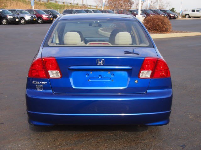 Honda Civic 2005 photo 3