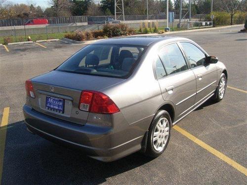 Honda Civic 2005 photo 2