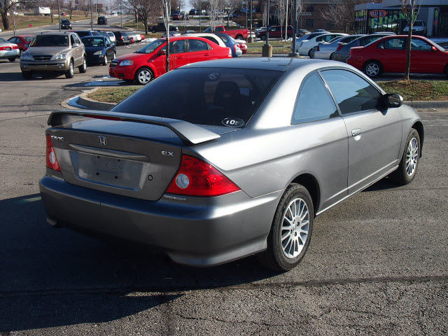 Honda Civic 2005 photo 1