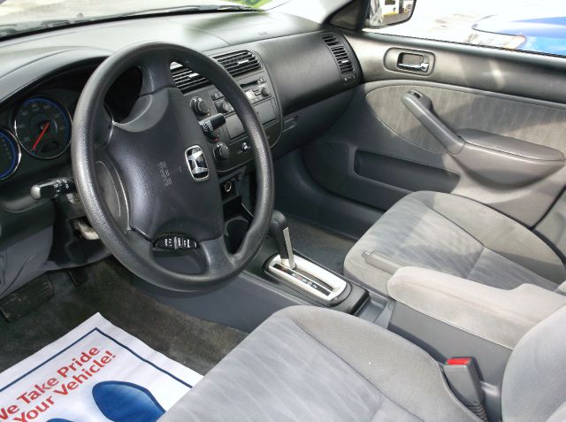 Honda Civic 2005 photo 2