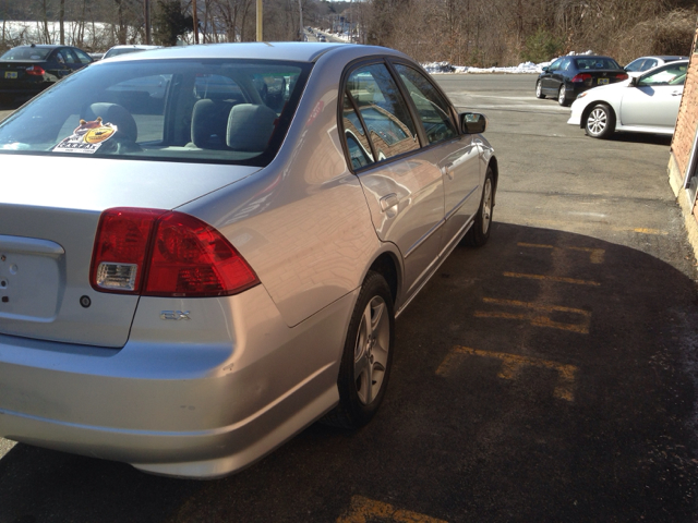 Honda Civic 2005 photo 4