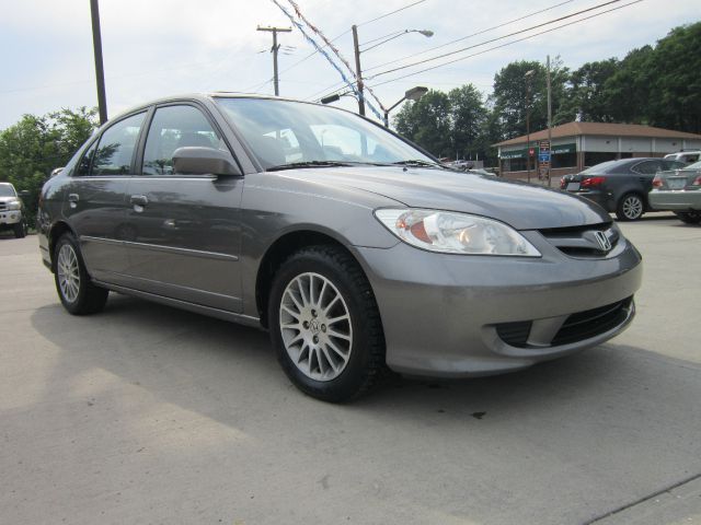 Honda Civic 2005 photo 2