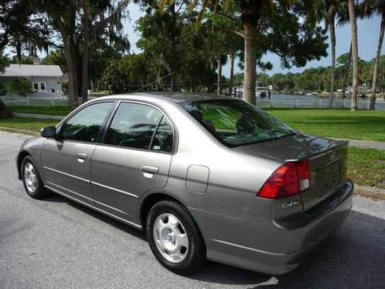 Honda Civic 2005 photo 2