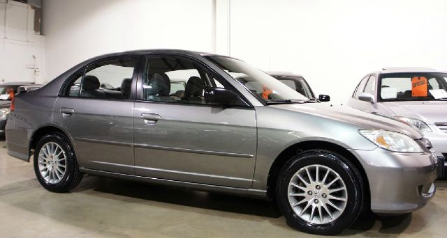 Honda Civic 2005 photo 2