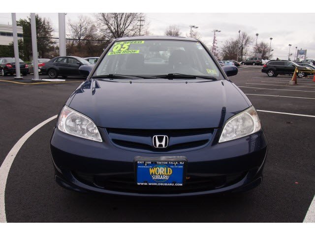 Honda Civic 2005 photo 2