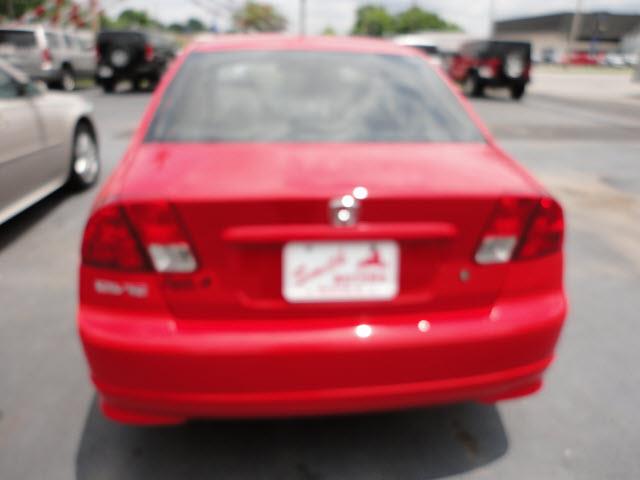Honda Civic 2005 photo 2