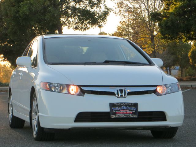 Honda Civic Extended Cab Standard Box 4-Wh Sedan