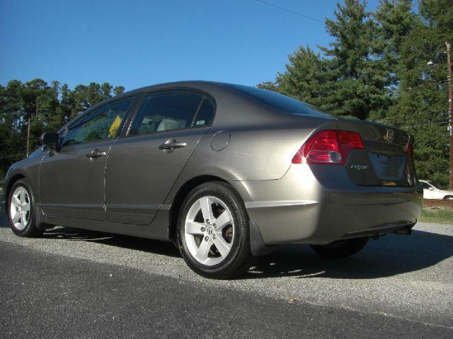 Honda Civic 2006 photo 2