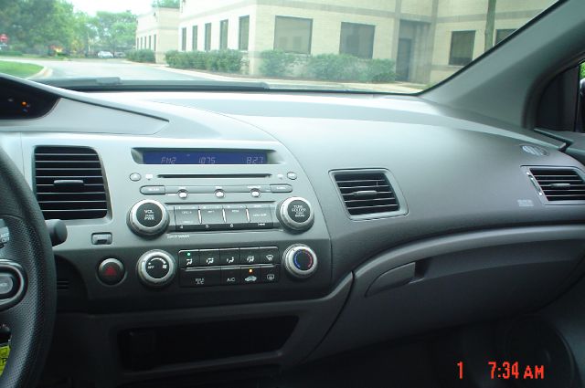 Honda Civic 2006 photo 2