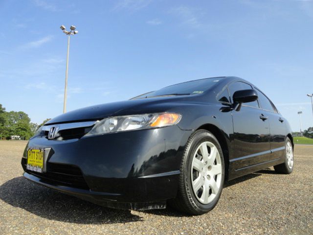 Honda Civic 2dr Reg Cab 120.5 WB Sedan