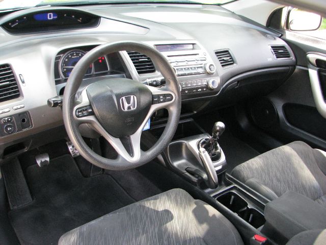Honda Civic 4DR SE Coupe