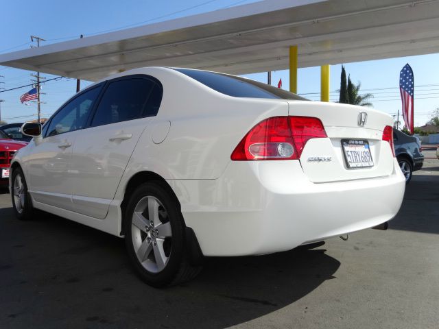 Honda Civic 2006 photo 2