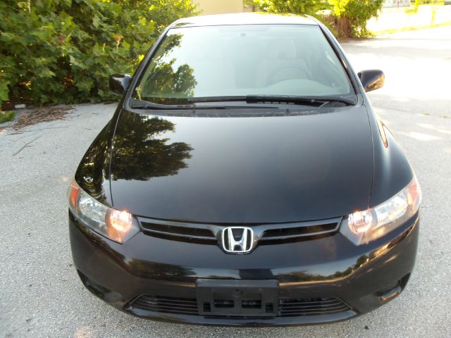 Honda Civic 2dr Reg Cab 120.5 WB Coupe