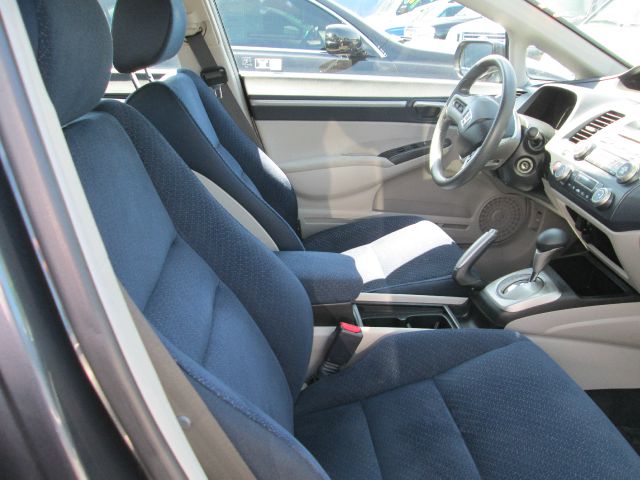 Honda Civic 4dr Limited 4WD Sedan