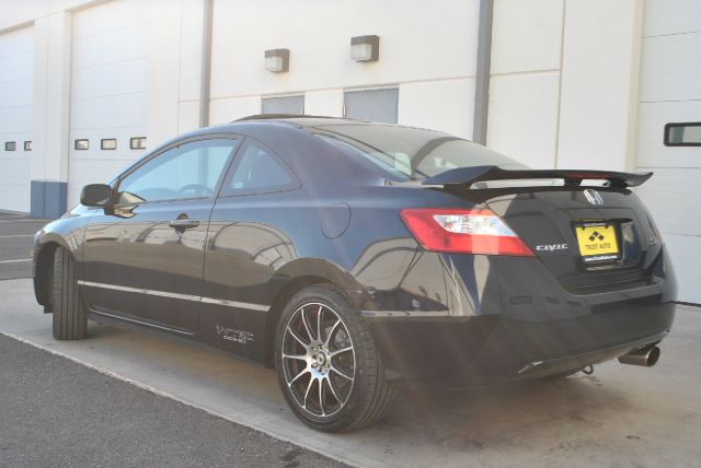 Honda Civic 4dr Sdn Evolution GSR Coupe