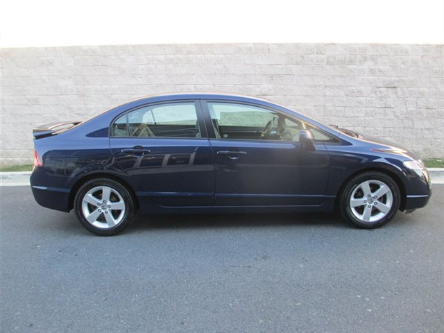 Honda Civic 2007 photo 2