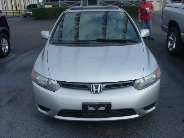 Honda Civic 2007 photo 2
