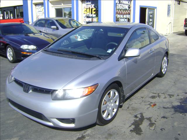 Honda Civic XLS Sport Util 4D Coupe