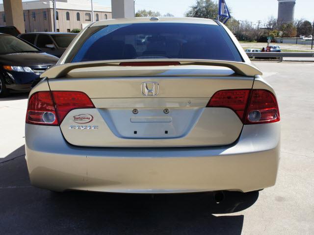 Honda Civic 2007 photo 2