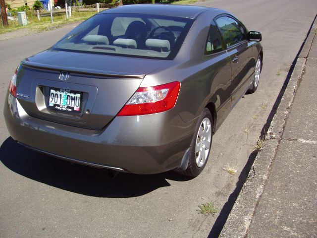 Honda Civic 2dr Reg Cab 120.5 WB Coupe