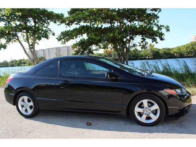 Honda Civic 2007 photo 3