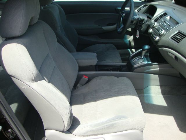 Honda Civic 2dr Reg Cab 120.5 WB Coupe