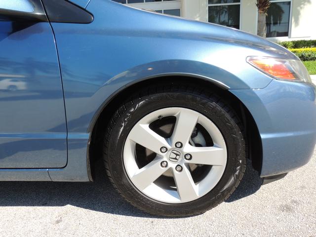 Honda Civic 2008 photo 1