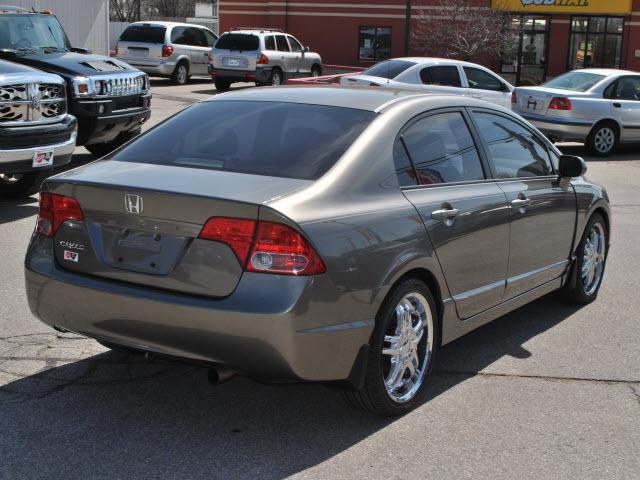 Honda Civic 2008 photo 2
