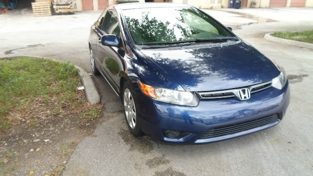 Honda Civic 2dr Reg Cab 120.5 WB Coupe