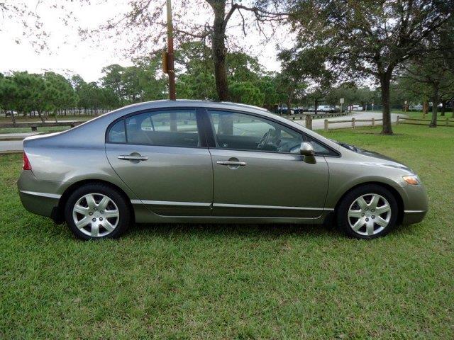 Honda Civic 2008 photo 2