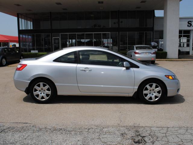 Honda Civic 2008 photo 2