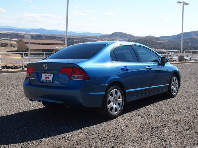 Honda Civic 2008 photo 2