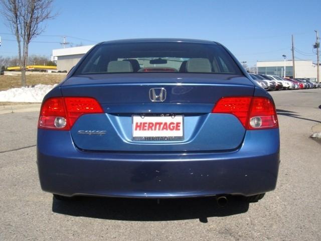 Honda Civic 2008 photo 2