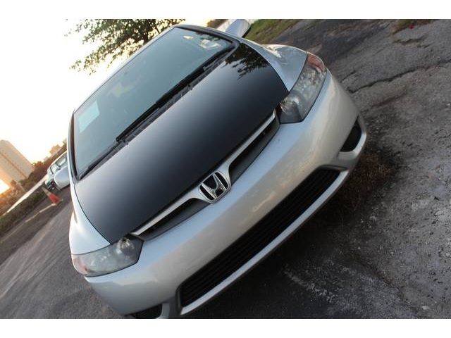 Honda Civic 2008 photo 2