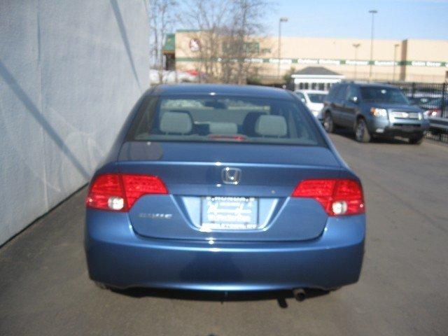 Honda Civic 2008 photo 2