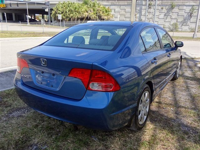 Honda Civic 2008 photo 2