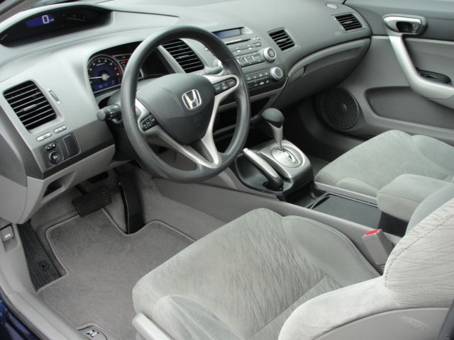 Honda Civic 2dr Reg Cab 120.5 WB Coupe