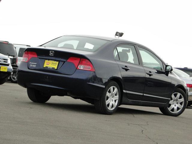 Honda Civic 2008 photo 2