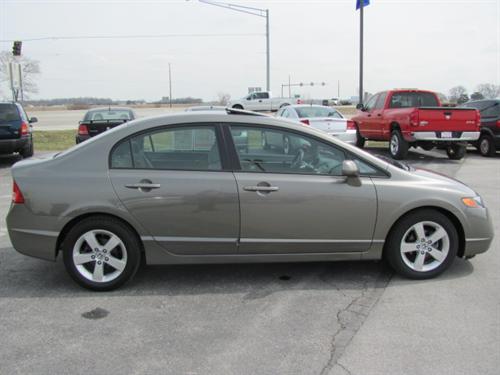 Honda Civic 2008 photo 2