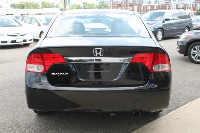 Honda Civic Double Cab SR5 Sedan