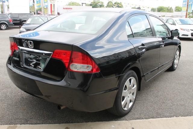 Honda Civic 2010 photo 1
