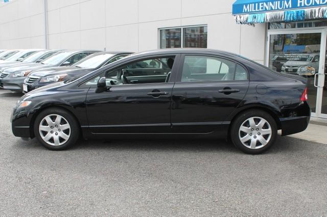 Honda Civic 2010 photo 2